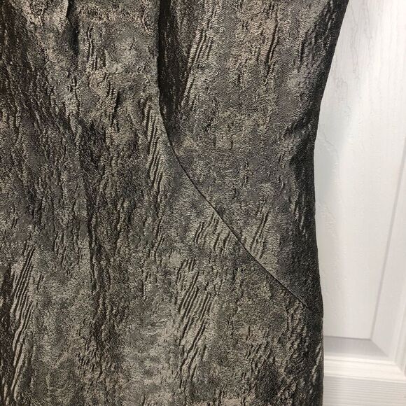 NWT Elie Tahari sleeveless sheath silver midi dress, size 6 - Picture 5 of 14